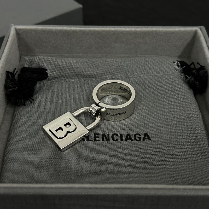 Ba1en*iaga rings